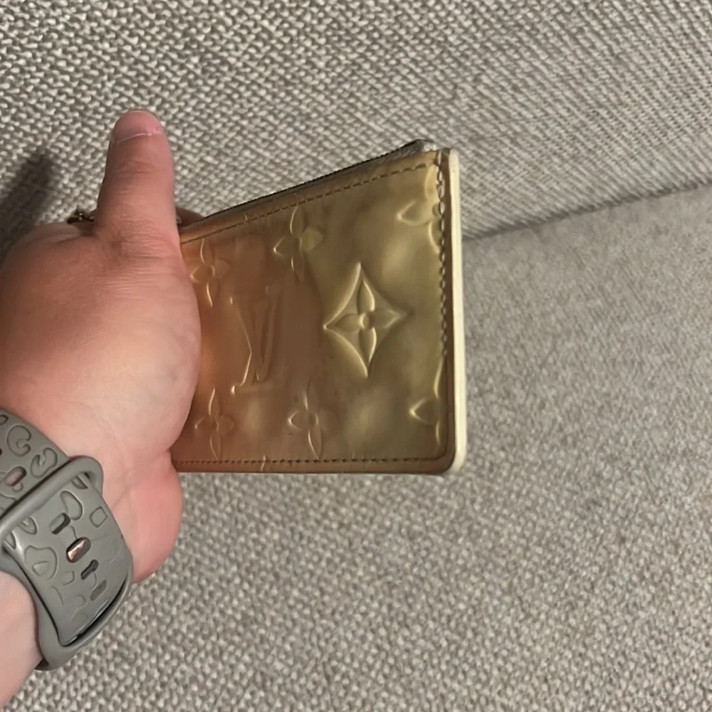 Louis Vuitton Key Cles Vernis Authentic CA0045